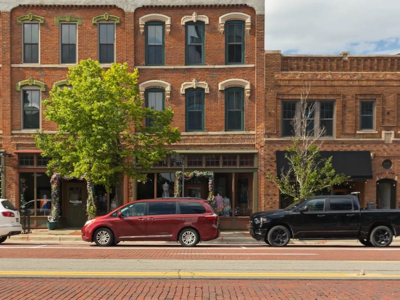 Row Houses & Townhomes